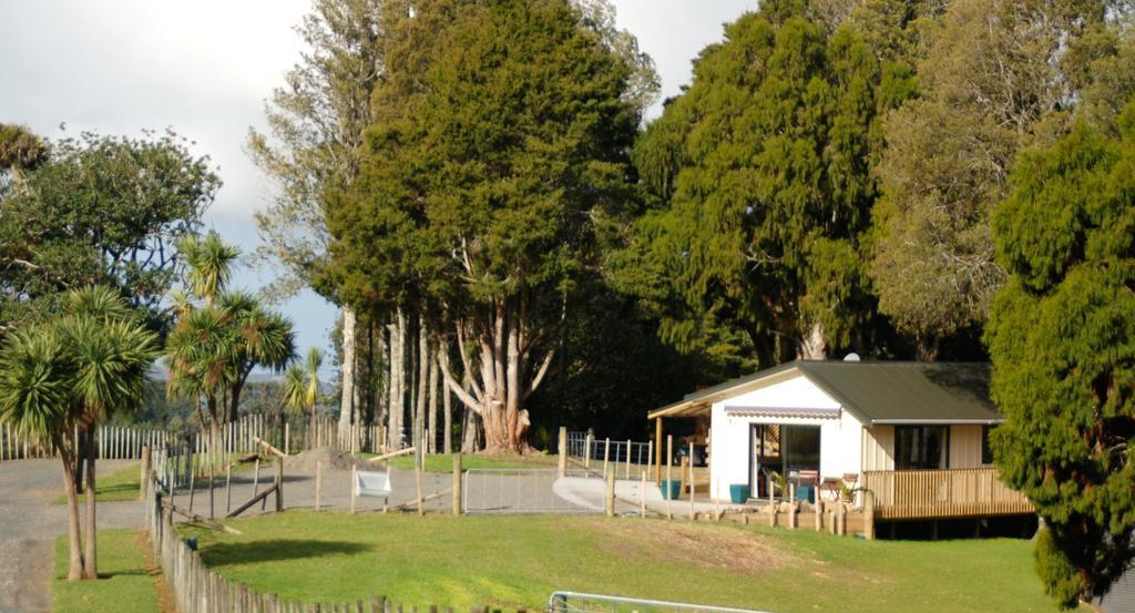 Kohinui Glade Holiday Cottage Parua Bay Bagian luar foto